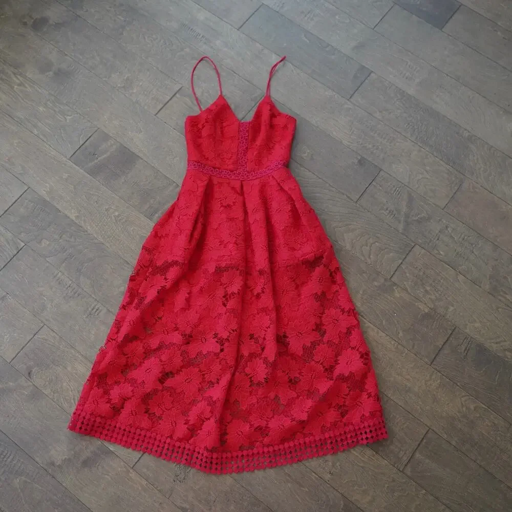 Elegant Red Lace Midi Dress NICHOLAS - Picture 13 of 14